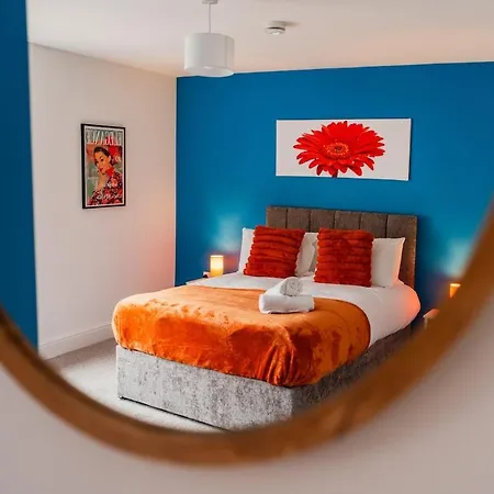 The Blue Ember By Horizon Tatil Evi South Bank