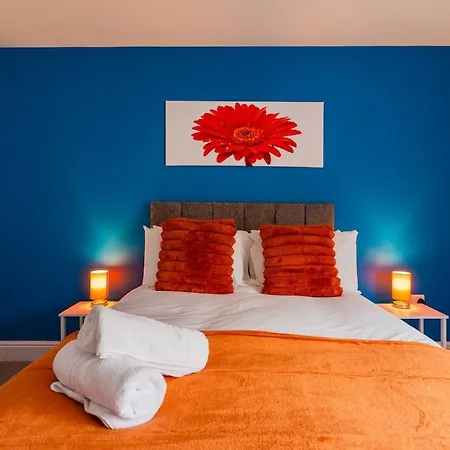 The Blue Ember By Horizon Tatil Evi South Bank